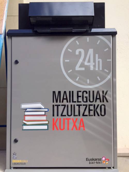 Kultur etxe kanpoko kutxa maileguak itzultzeko bakarrik dela gogorarazi dute liburutegitik
