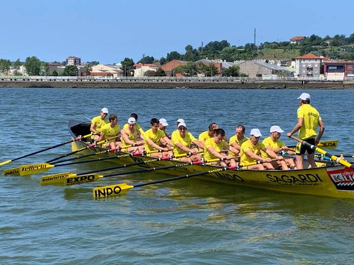 Seigarren amaitu du Oriok Sestaoko estropada