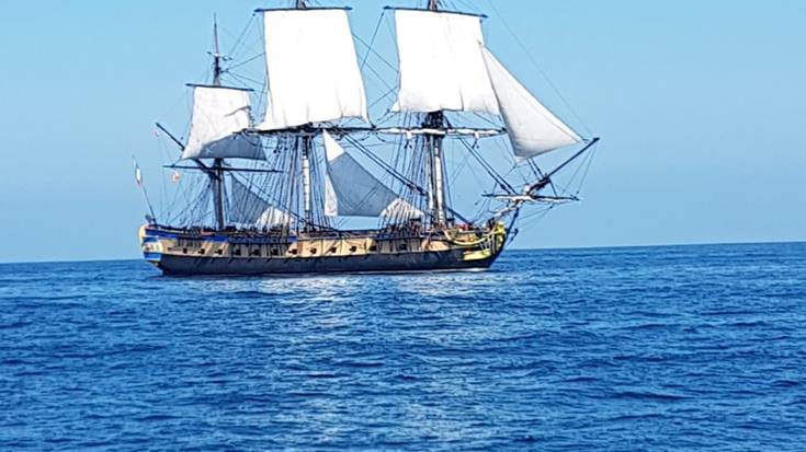 Pasaia Itsas Festibaleko ontziei agurra