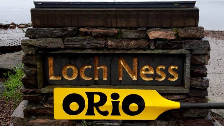 Loch Ness arraunean zeharkatzeko behar den denbora hobetu nahi dute traineruarekin