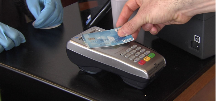 Txanponak aldatzeko arazoak jartzen ari dira zenbait banketxe