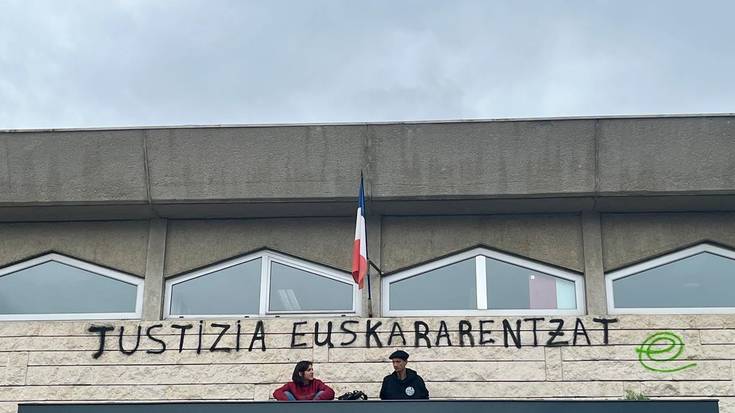 Eskubide baten aurkako olatua