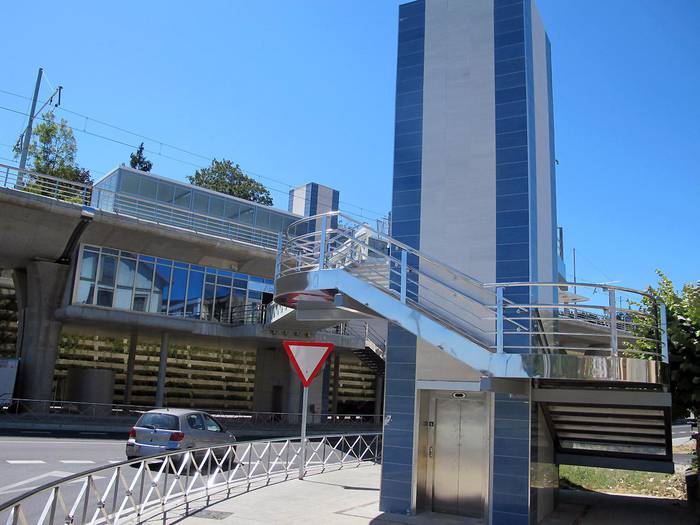 Gaueko tren zerbitzua jarriko du Euskotrenek Zarauzko sanpelaioetarako
