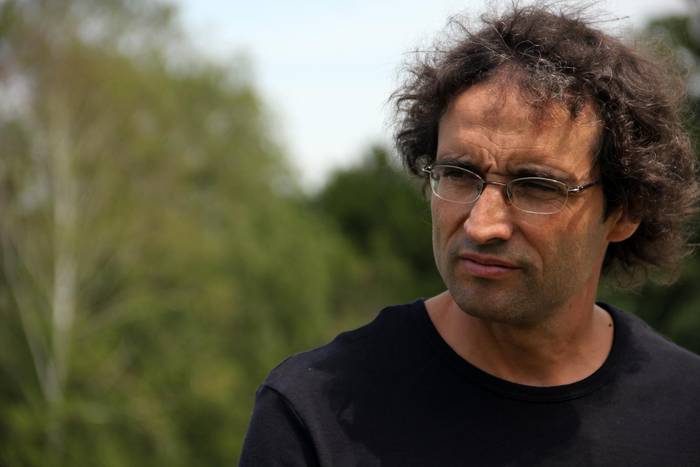 Jon Sarasua: "Marko bat dago, eta zigortu egiten dute hortik ateratzen dena"
